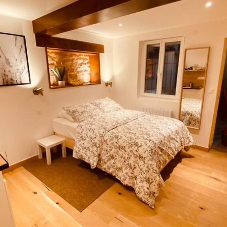Studio Renove Avec Patio, Coeur Du Centre Ville Besançon Extérieur photo