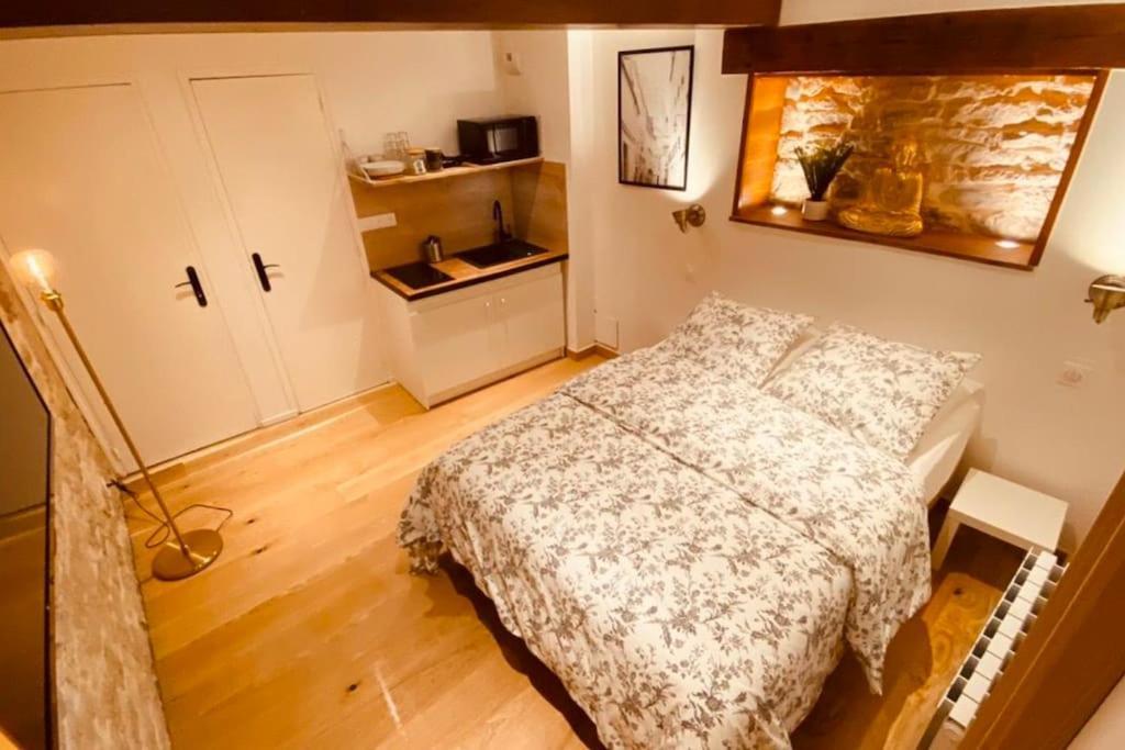 Studio Renove Avec Patio, Coeur Du Centre Ville Besançon Extérieur photo