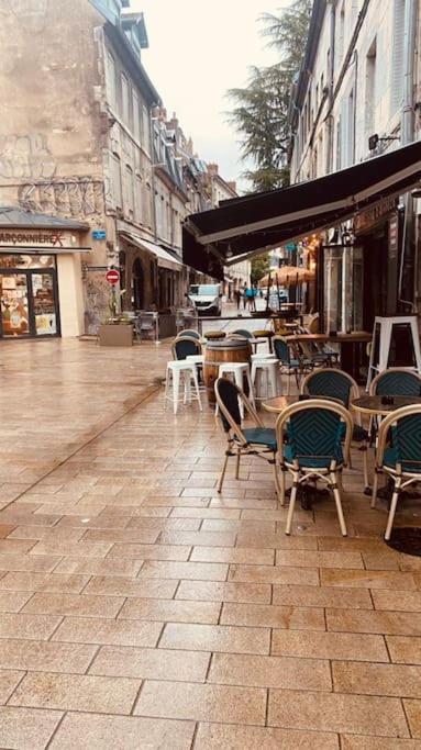 Studio Renove Avec Patio, Coeur Du Centre Ville Besançon Extérieur photo